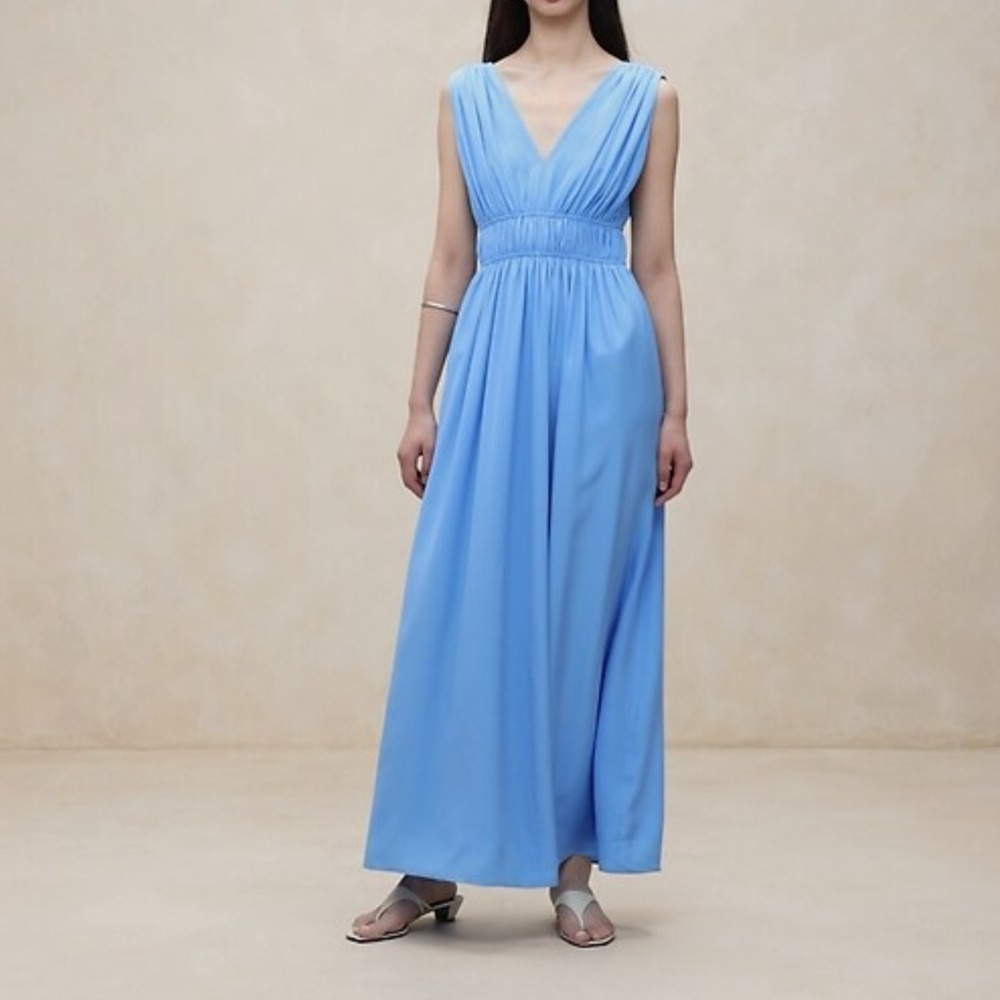 NWT Banana Republic Blue Sleeveless Maxi Dress VNeck Empire Waist Cascade Silk M